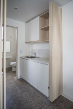 Área de co-working con terraza